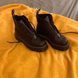 Dr. Martens sinclair size US 7 - womens